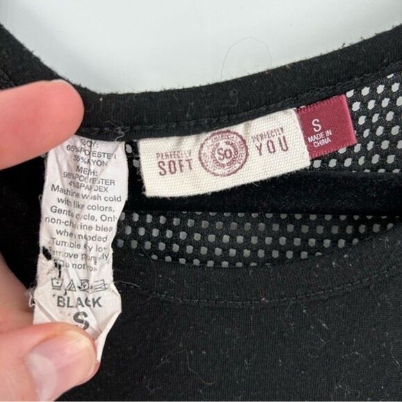 Authentic American Heritage "Anything Is Possible" Graphic Tank Black Size Small - Picture 3 of 5